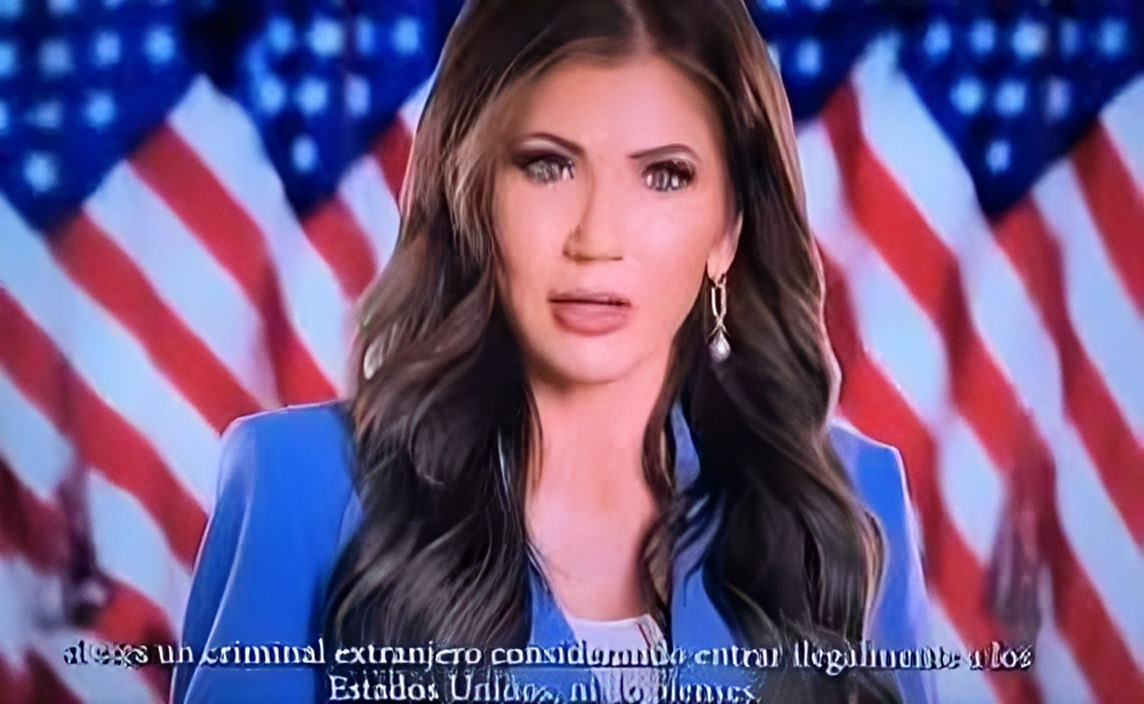 Televisa amplifica la campaña antimigrante y xenófoba de Donald Trump